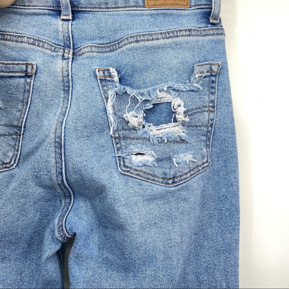 American Eagle Light Wash Distressed Mom Jean - Picture 4 of 11